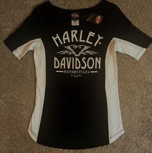 Harley-Davidson Women's Black and White Tee Size Small. New With Tags.